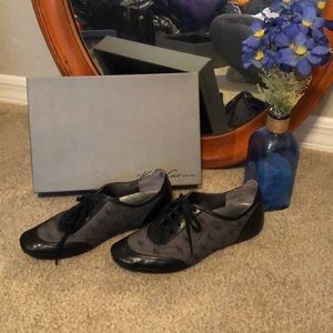 Kenneth Cole sneakers